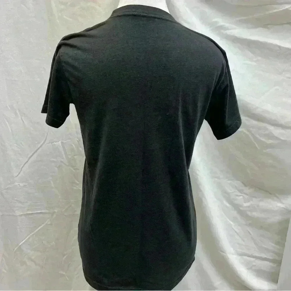 Dark grey graphic tee. - Picture 6 of 9